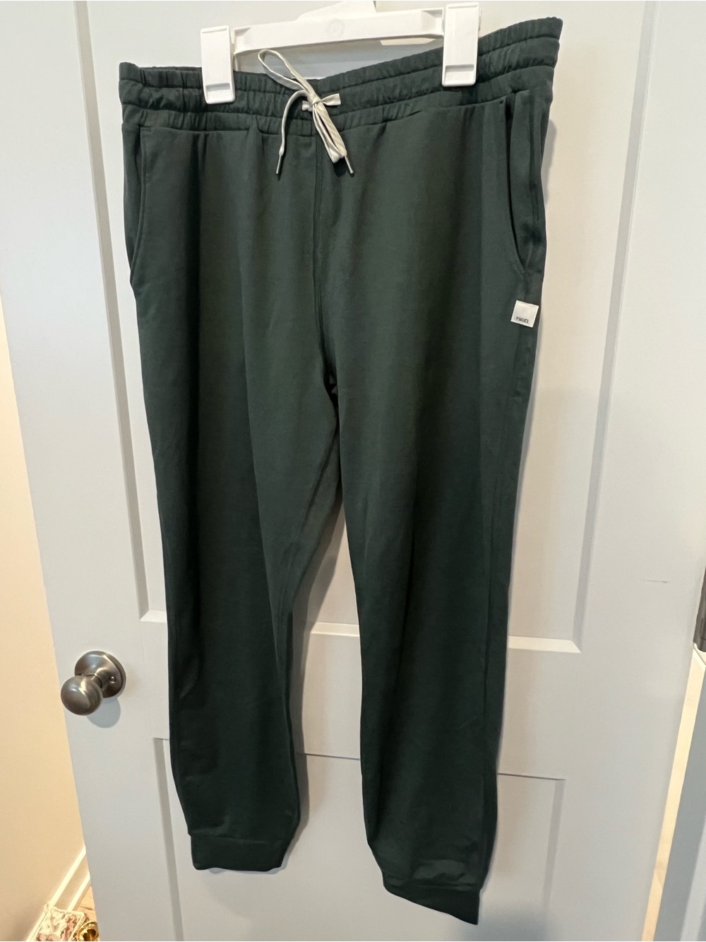 Vuori Men's Deep Green Drawstring Joggers